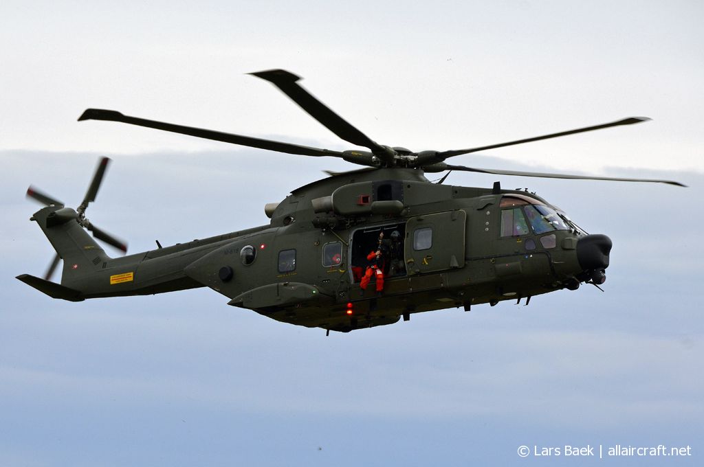 M-518 (50225) 1990 AgustaWestland EH-101 Mk512 Merlin