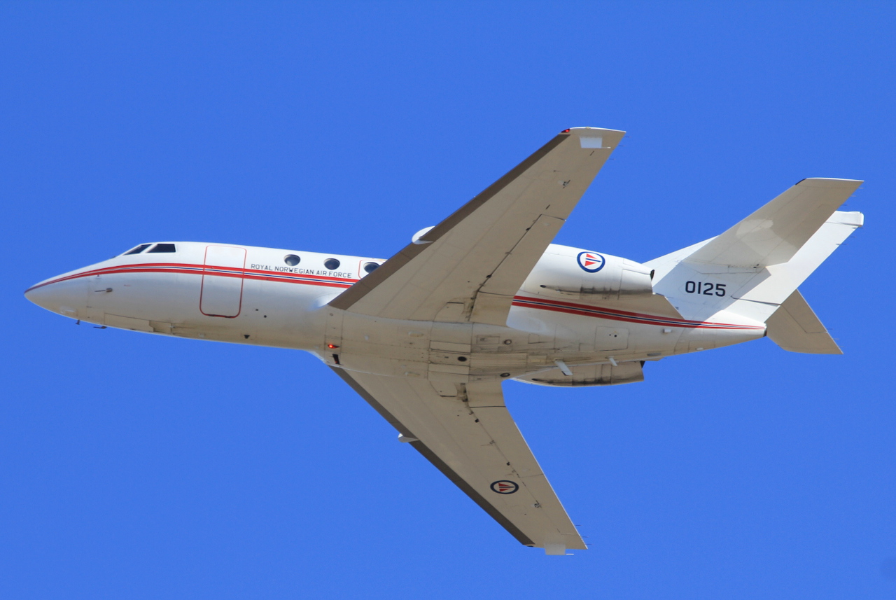 0125, (cn 125), Dassault Falcon (Mystere) 20C-5