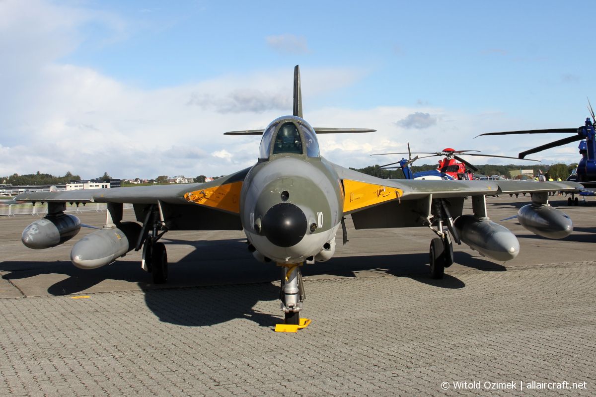 J-4110 (HABL-003079) 1972 Hawker Hunter F.58A