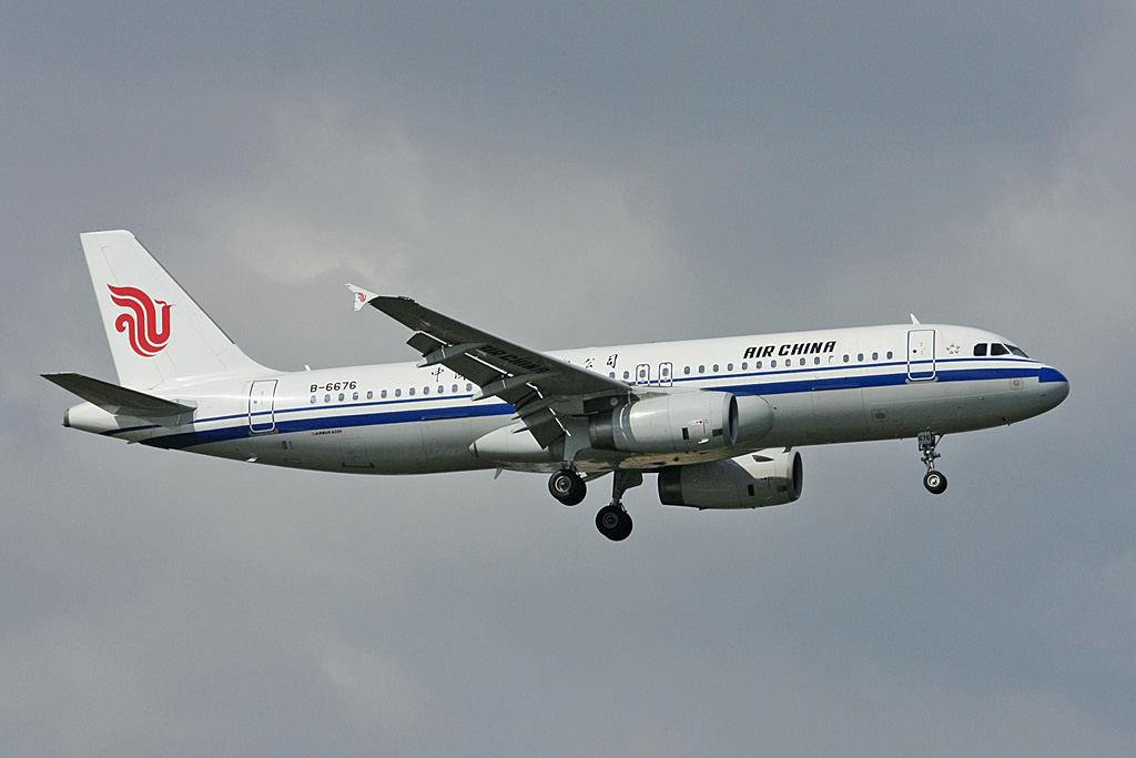 B-6676, (cn 4317), Airbus A320-232