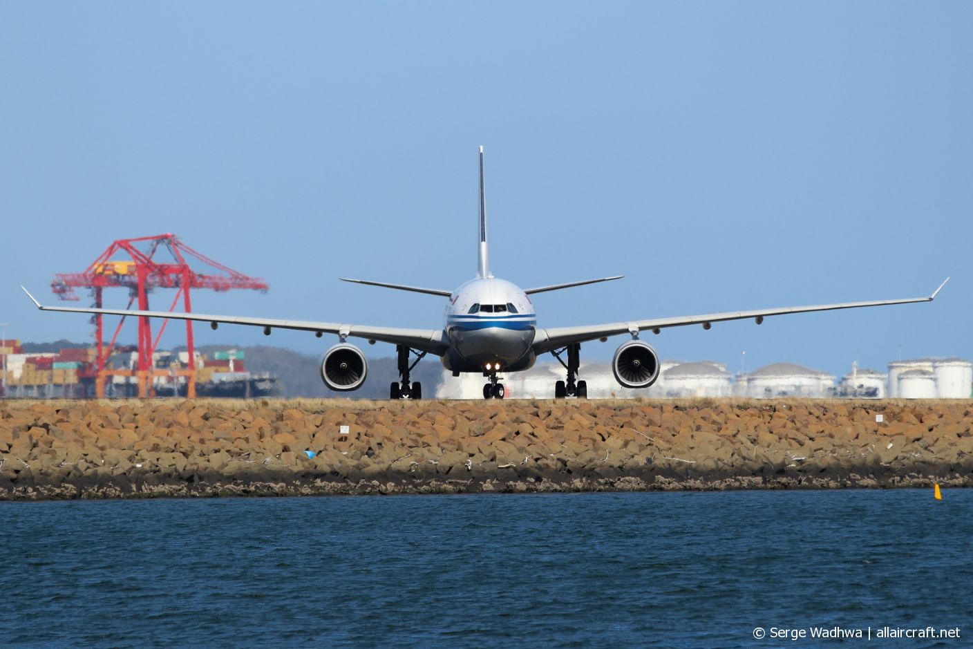 B-6541 · Airbus A330-243 · (SYD / YSSY)