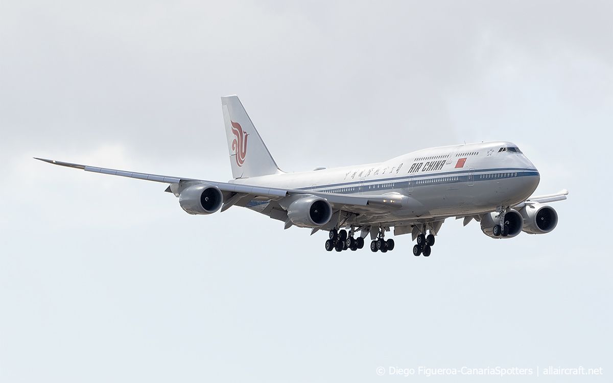 B-2482 (44933) 2015 Boeing 747-89L