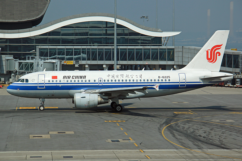 B-6225, (cn 2819), Airbus A319-115