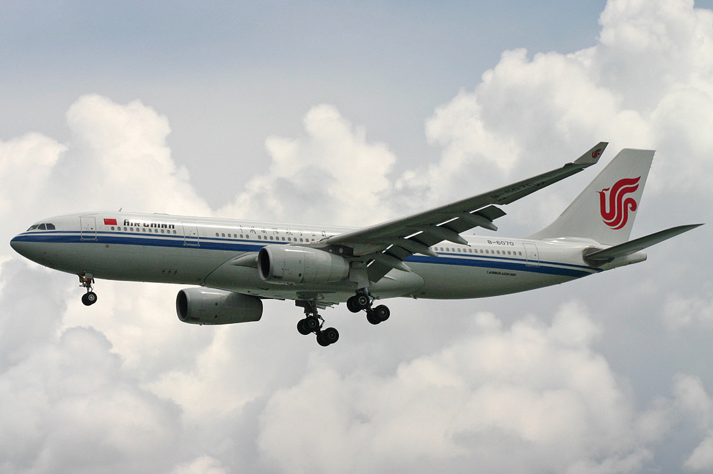 B-6070, (cn 750), Airbus A330-243