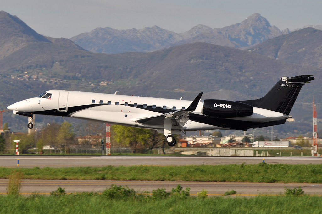 G-RBNS · Embraer ERJ-135BJ Legacy 650 · (BGY / LIME)