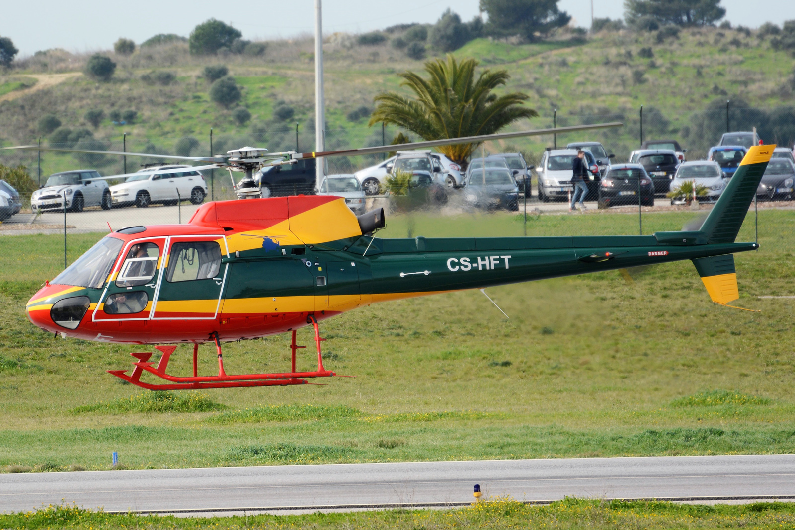 CS-HFT (2097) Eurocopter AS 350B2 Ecureuil