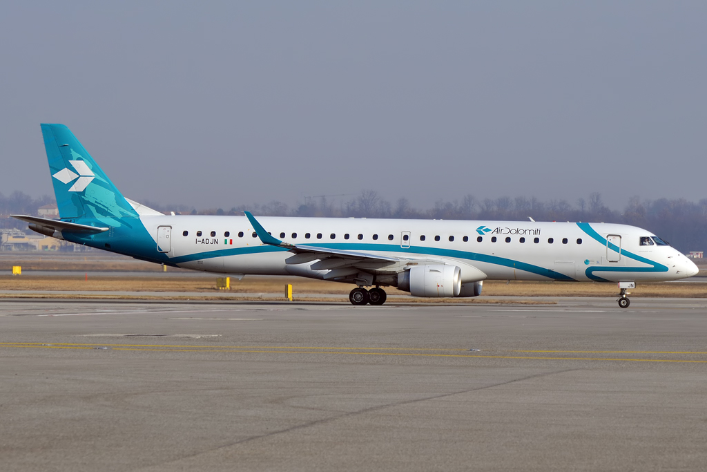 I-ADJN (cn 19000270) Embraer 190-200LR