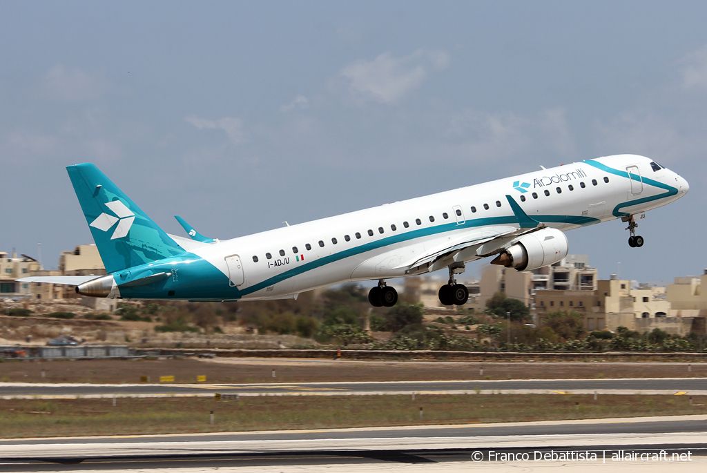 I-ADJU (19000290) 2009 Embraer 190-200LR