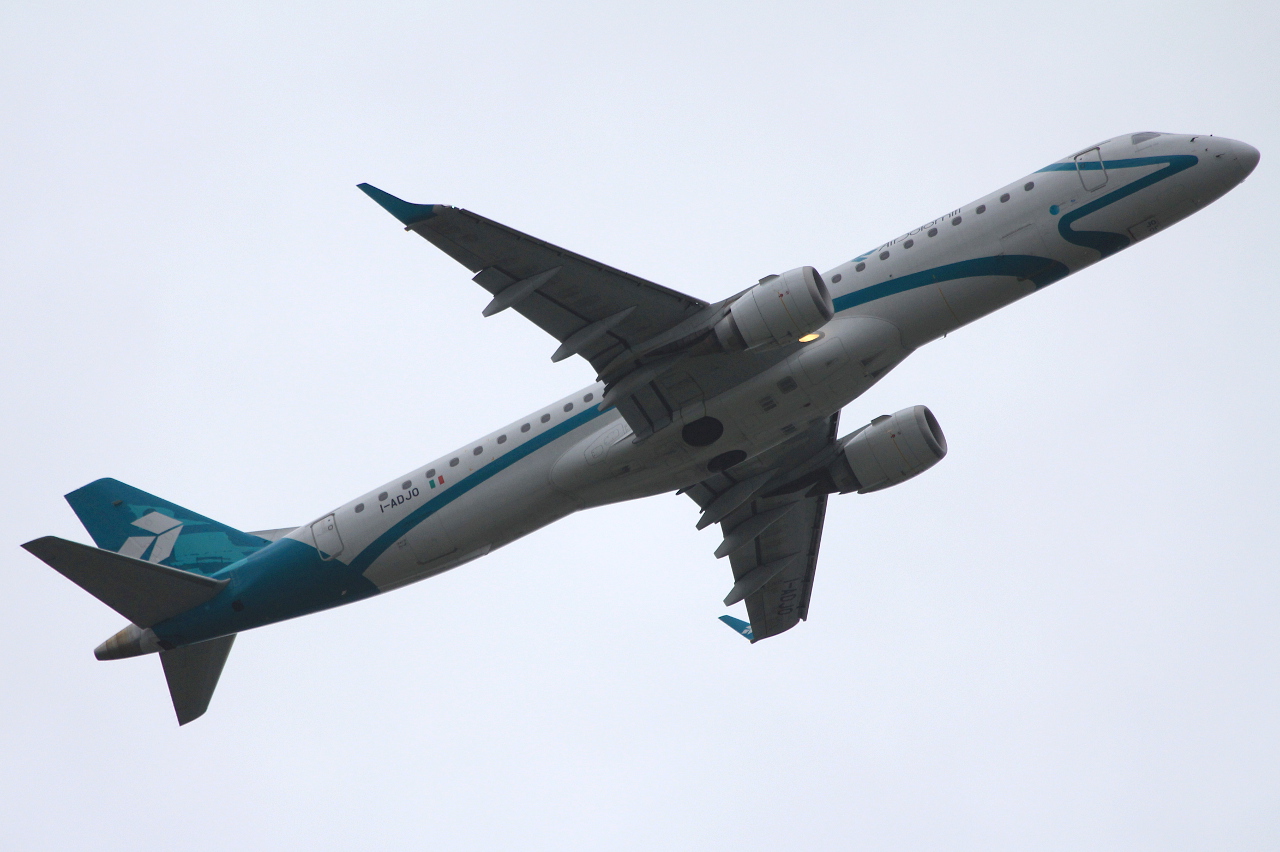 I-ADJO (19000280) Embraer 190-200LR