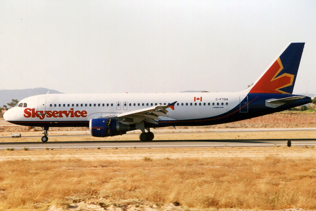C-FTDA (795) 1998 Airbus A320-212