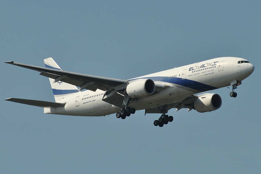 4X-ECD · Boeing 777-258/ER · (MXP / LIMC)