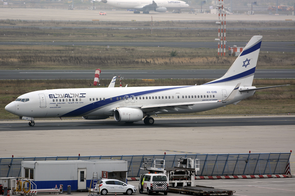 4X-EHB (41553) 2013 Boeing 737-958(ER)(WL)
