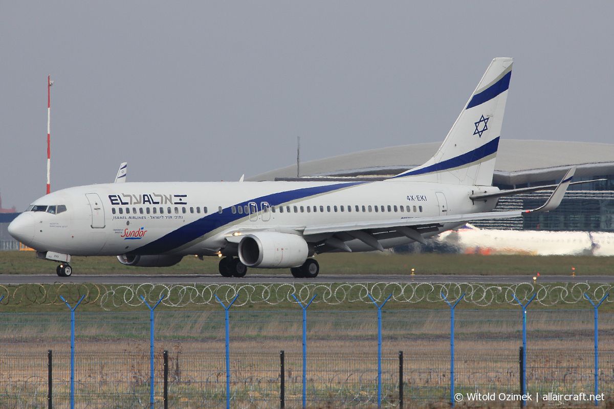 4X-EKI · Boeing 737-86N(WL) · (RZE / EPRZ)
