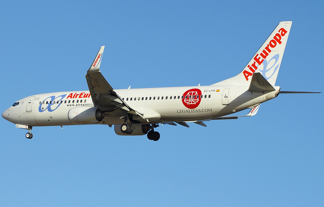 EC-LPR (36588) 2012 Boeing 737-85P(WL)