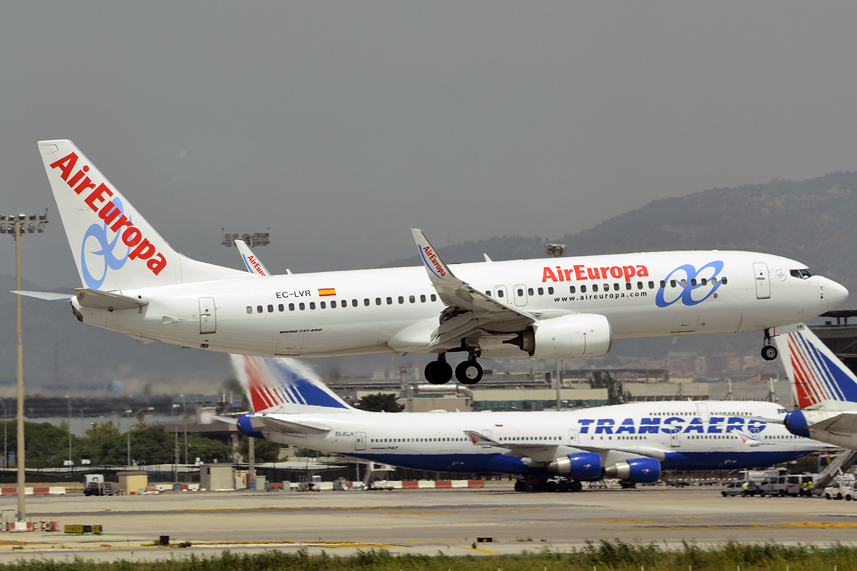 EC-LVR · Boeing 737-85P(WL) · (BCN / LEBL)