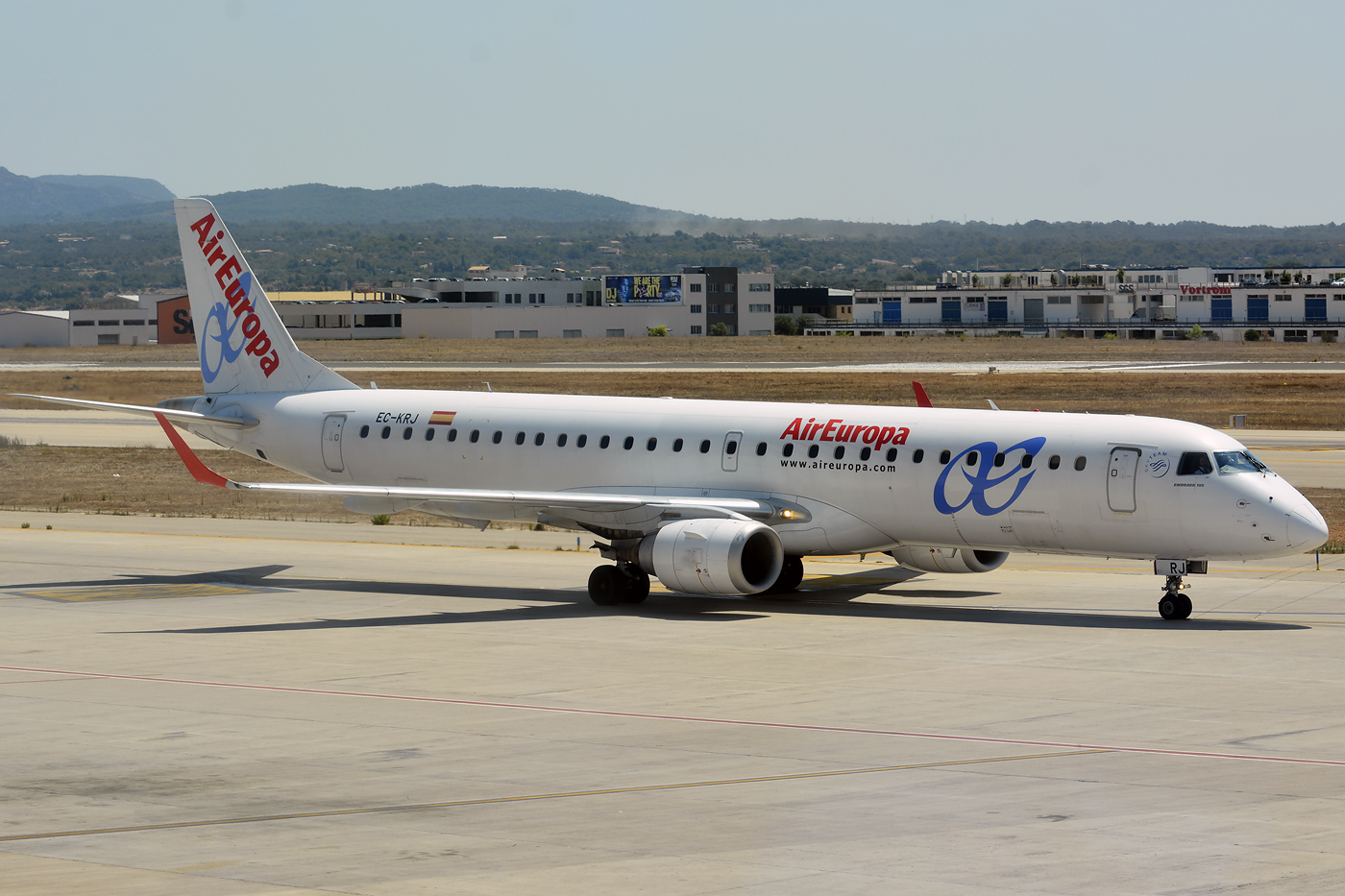 EC-KRJ · Embraer 190-200LR · (PMI / LEPA / LESJ)