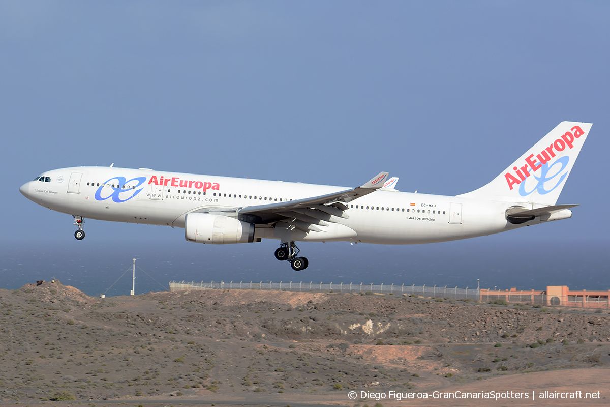 EC-MAJ · Airbus A330-243 · (LPA / GCLP)