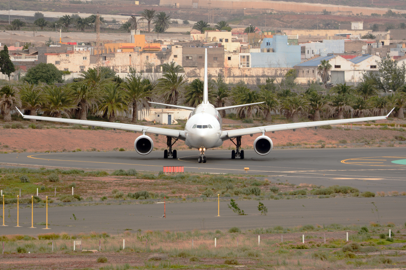 EC-JPF · Airbus A330-202 · (LPA / GCLP)