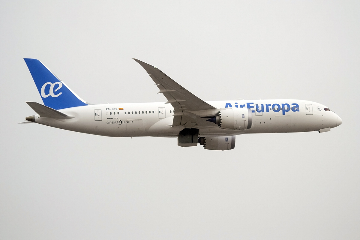 EC-MPE (cn 36418) Boeing 787-8