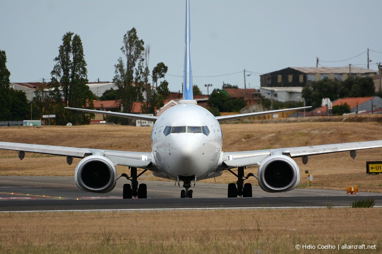 EC-MPS (60587) 2017 Boeing 737-85P(WL)