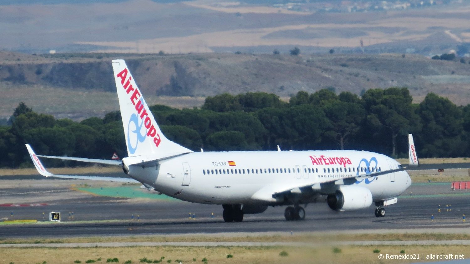 EC-LXV · Boeing 737-85P(WL) · (MAD / LEMD)