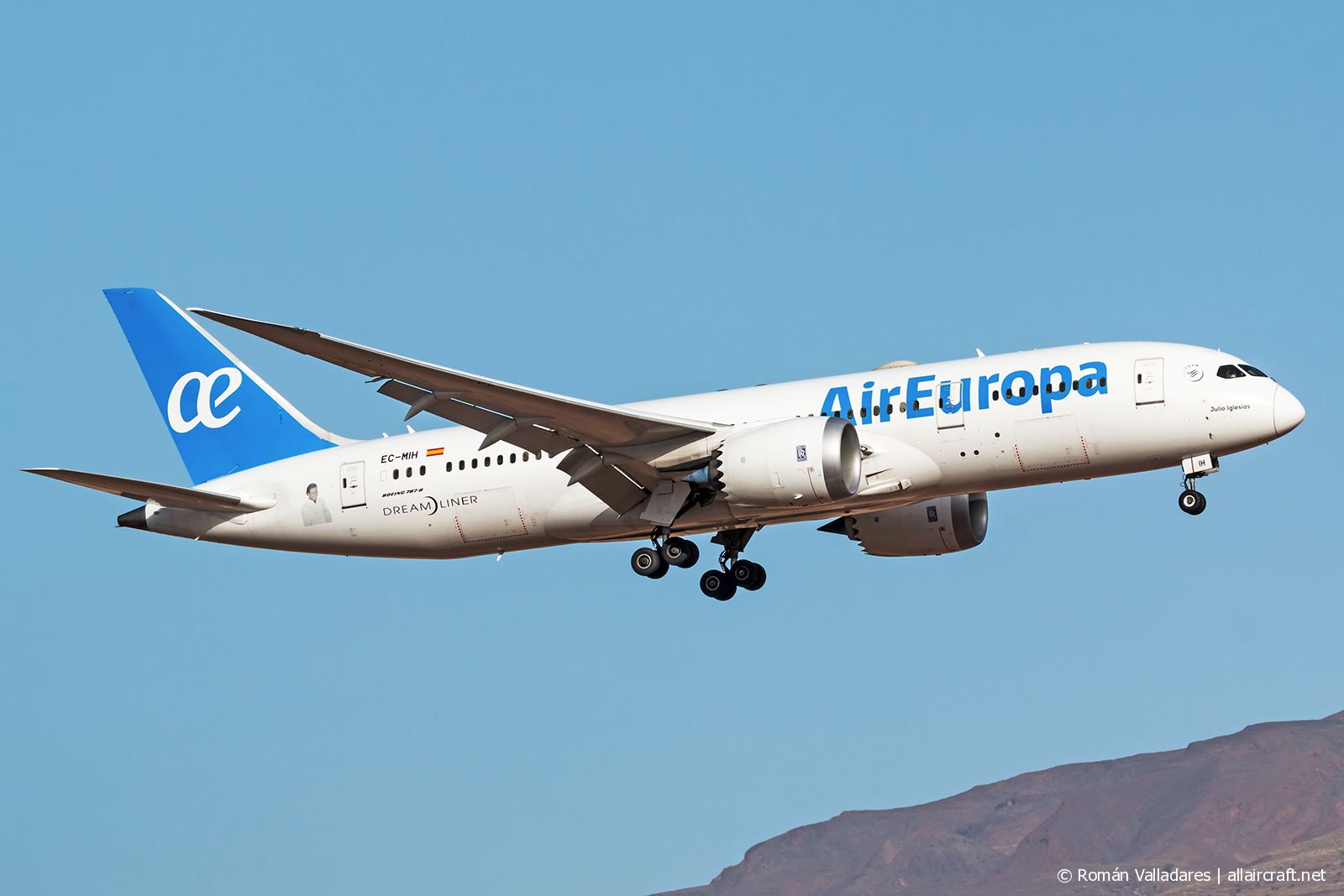 EC-MIH (36413) 2016 Boeing 787-8 Dreamliner