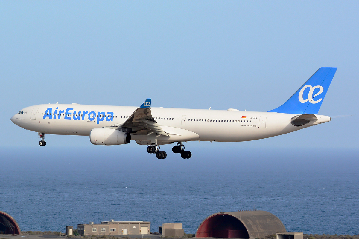 EC-MHL (1574) 2014 Airbus A330-343