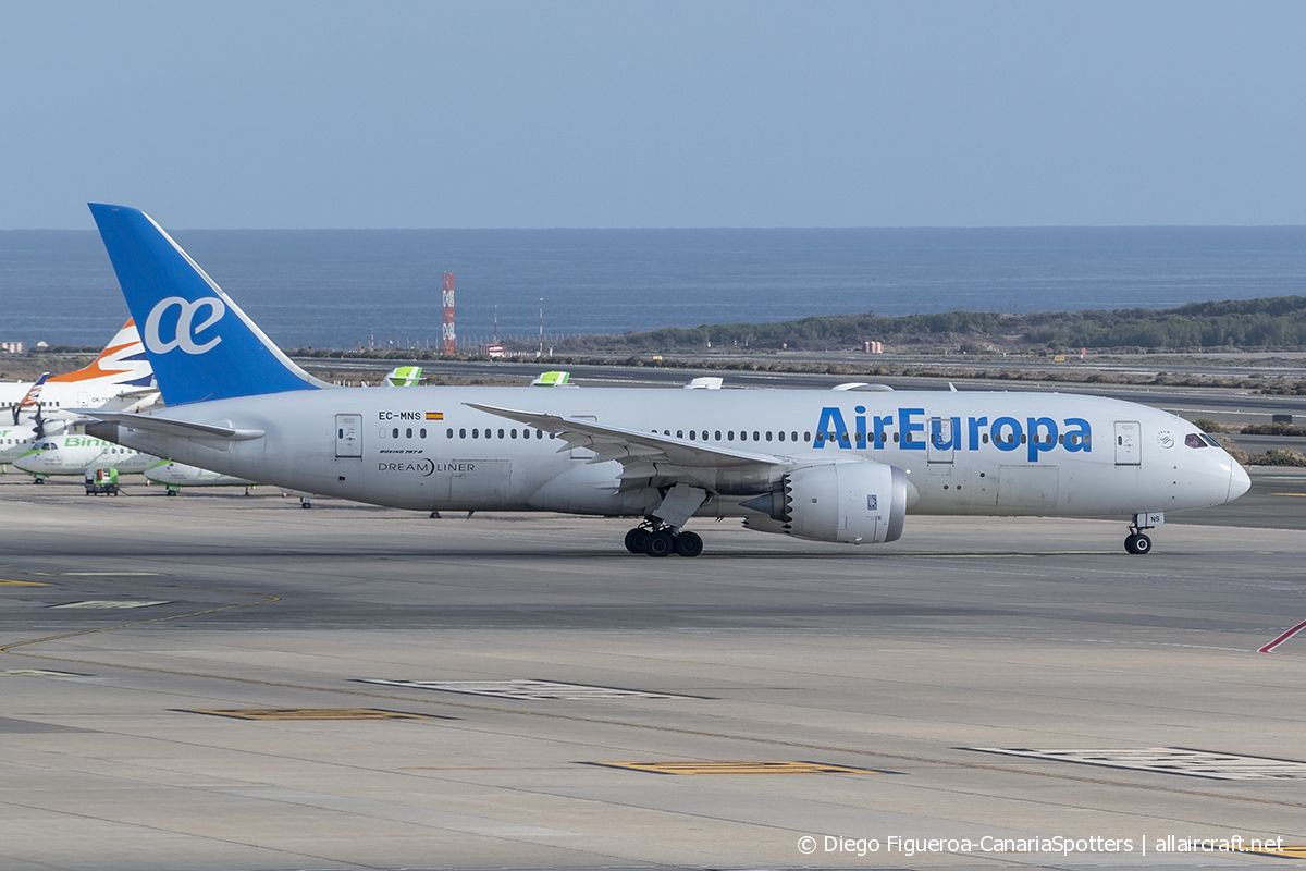 EC-MNS (36417) 2017 Boeing 787-8 Dreamliner