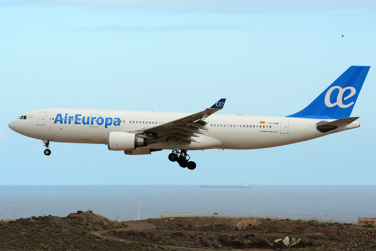 EC-KOM · Airbus A330-202 · (LPA / GCLP)