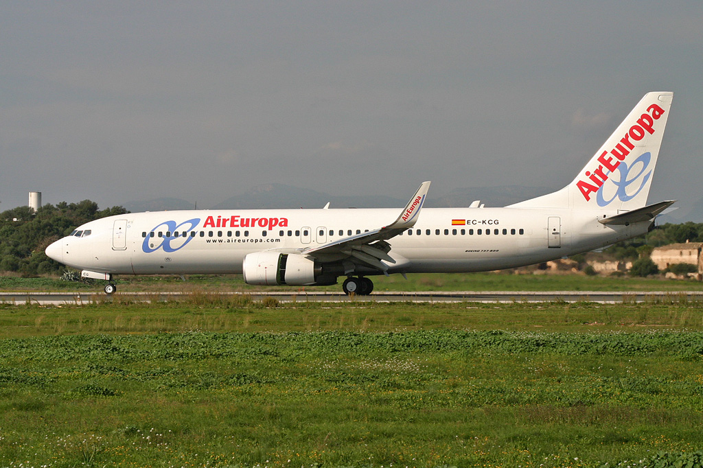 EC-KCG · Boeing 737-85P(WL) · (PMI / LEPA / LESJ)