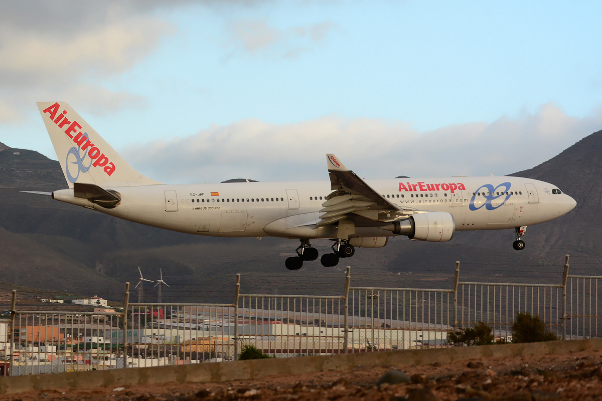 EC-JPF · Airbus A330-202 · (LPA / GCLP)