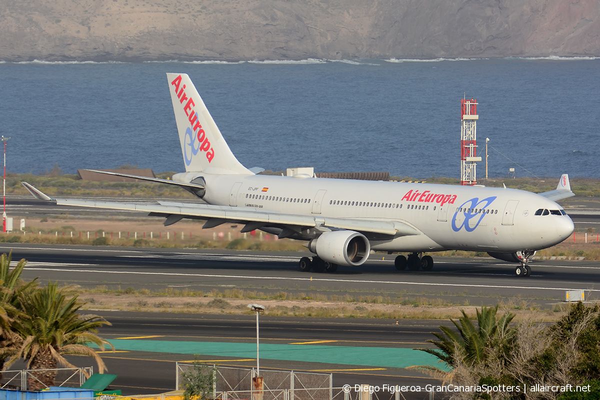 EC-JPF (cn 0733) Airbus A330-202