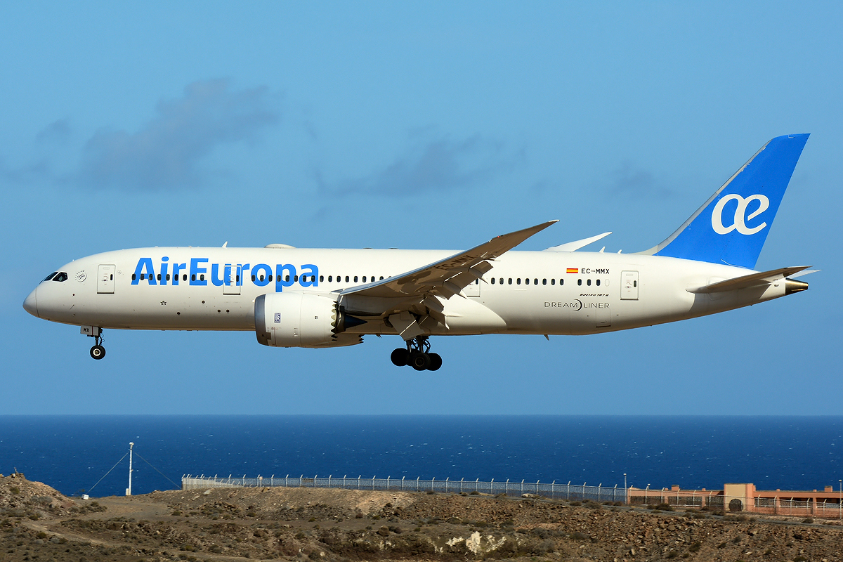 EC-MMX (cn 36415) Boeing 787-8