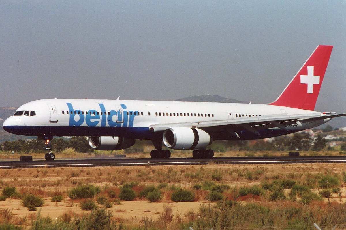 HB-IHS · Boeing 757-2G5 · (FAO / LPFR)