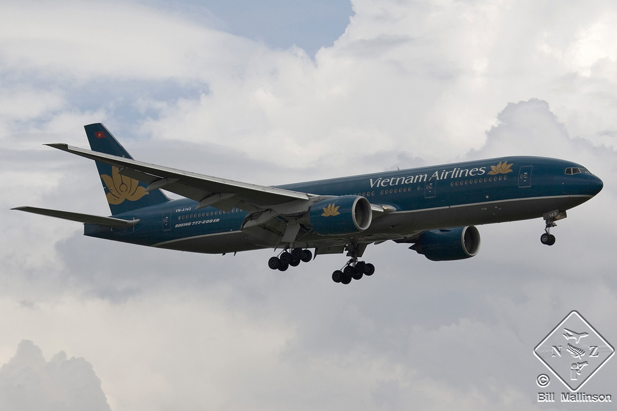 VN-A143 (33502) 2003 Boeing 777-26K(ER)