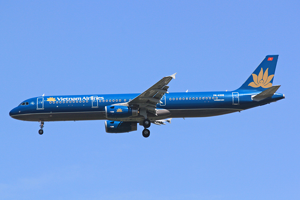 VN-A339, (cn 5275), Airbus A321-231