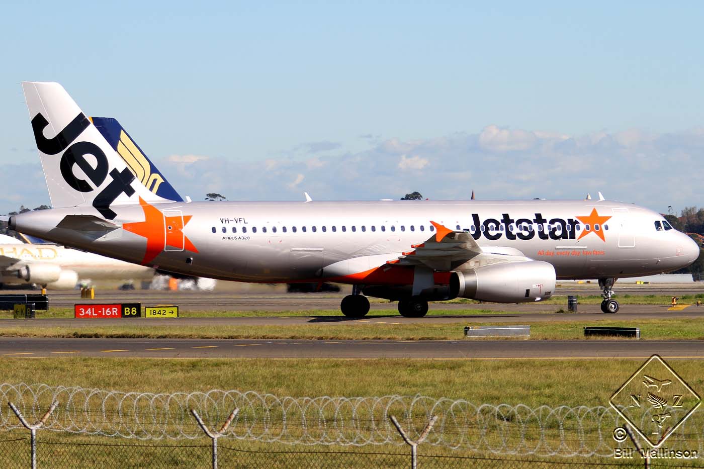 VH-VFL · Airbus A320-232 · (SYD / YSSY)