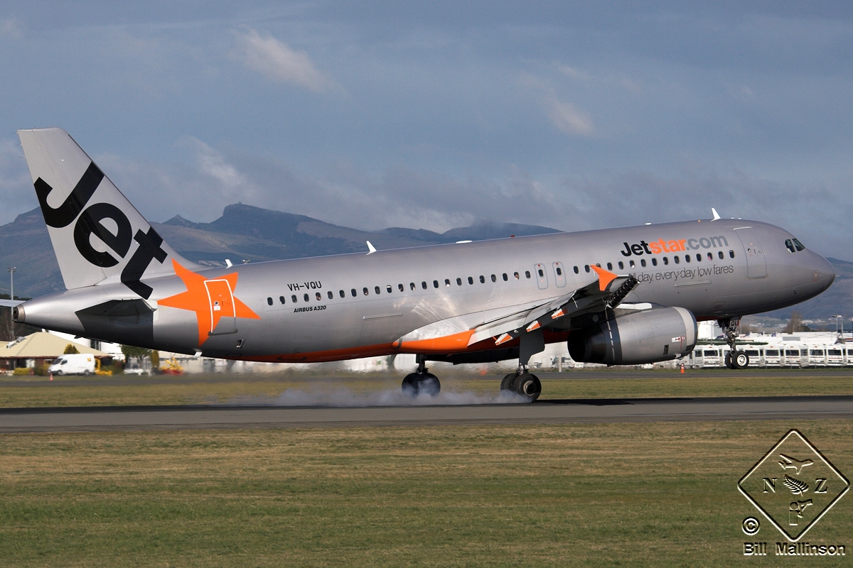VH-VQU · Airbus A320-232 · (SYD / YSSY)