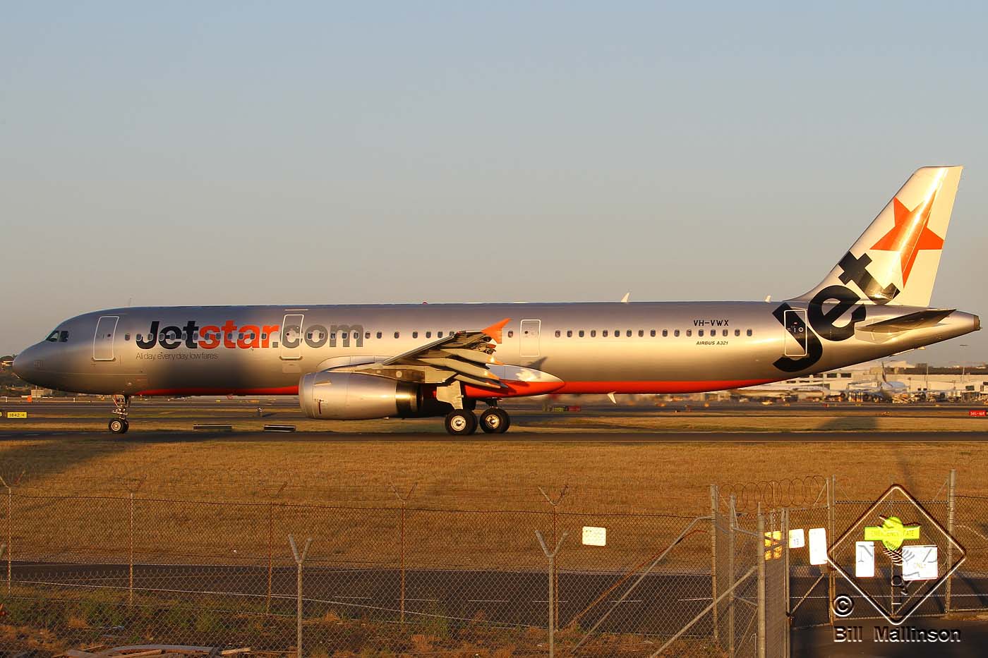 VH-VWX (3899) 2009 Airbus A321-231