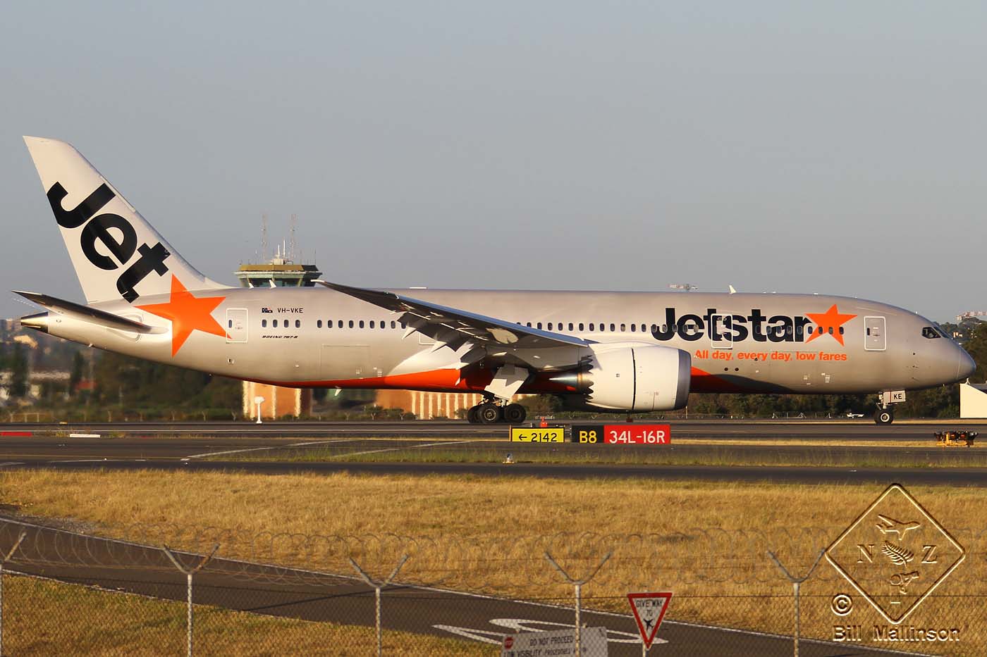 VH-VKE · Boeing 787-8 Dreamliner · (SYD / YSSY)