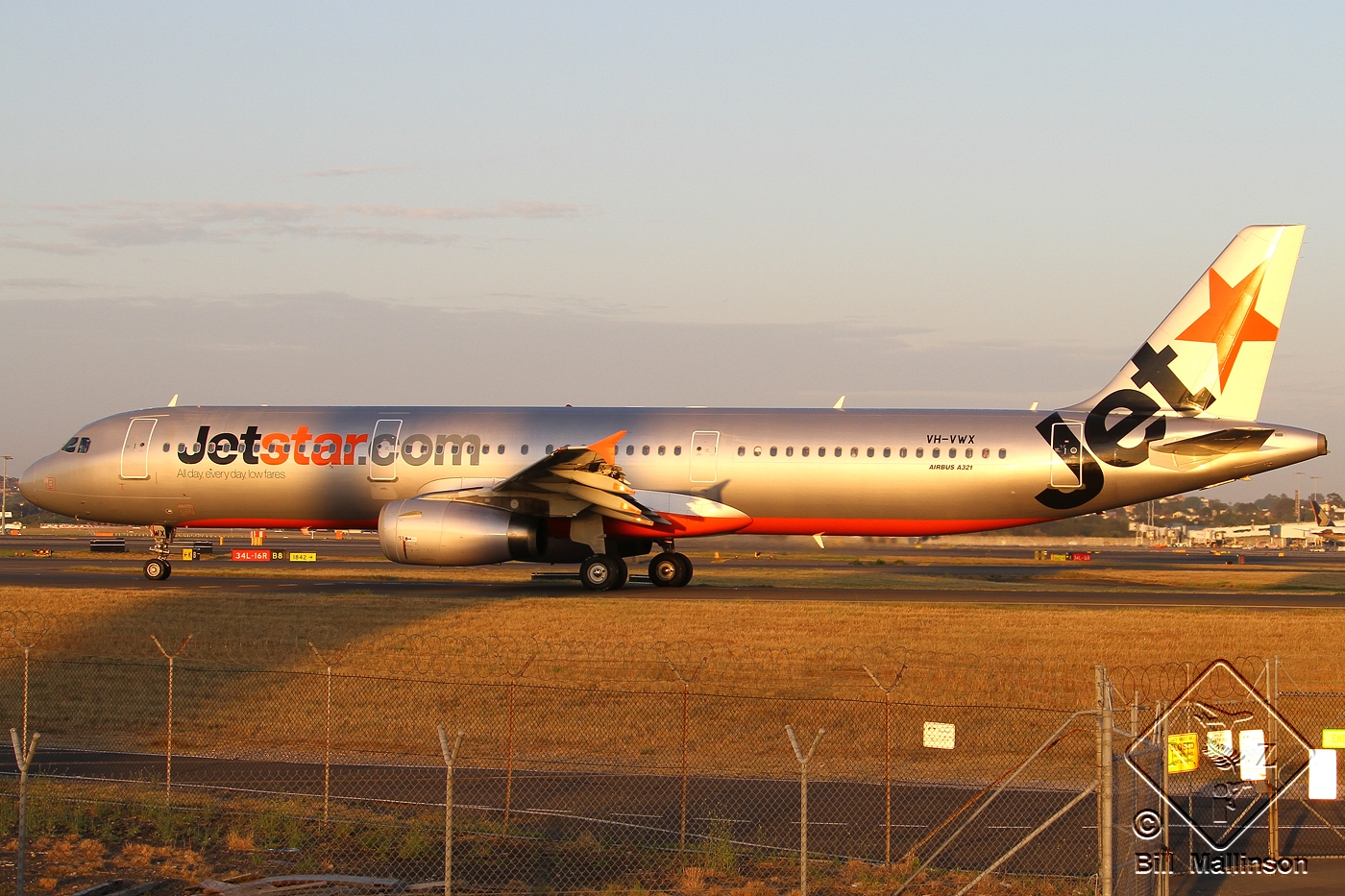 VH-VWX (3899) 2009 Airbus A321-231