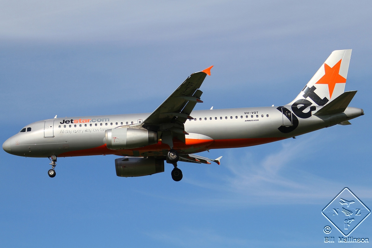 VH-VQT, (cn 2475), Airbus A320-232