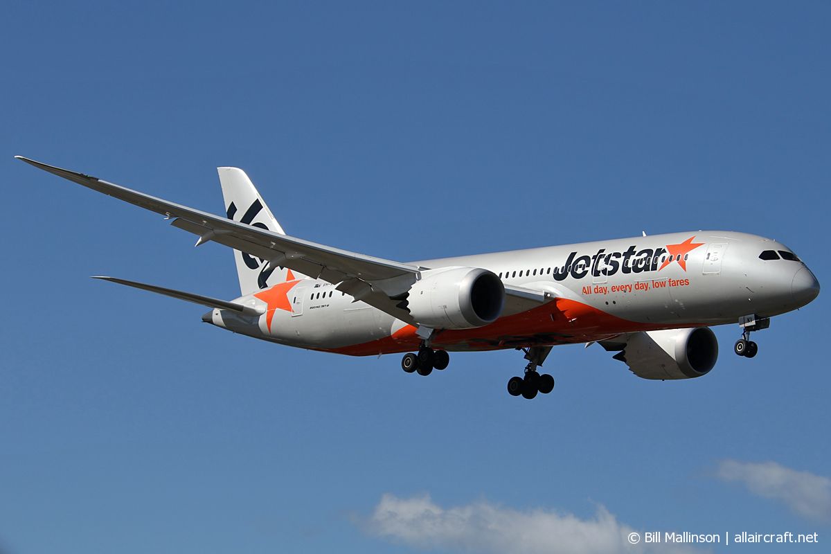 VH-VKI (36235) 2014 Boeing 787-8 Dreamliner