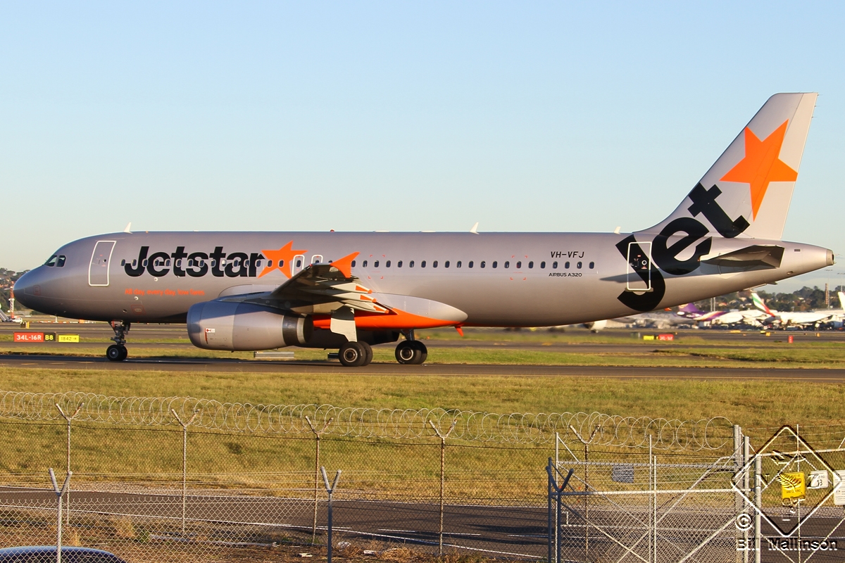 VH-VFJ · Airbus A320-232 · (SYD / YSSY)
