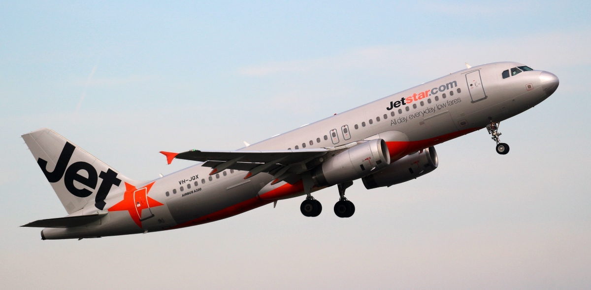 VH-JQX (2197) 2004 Airbus A320-232