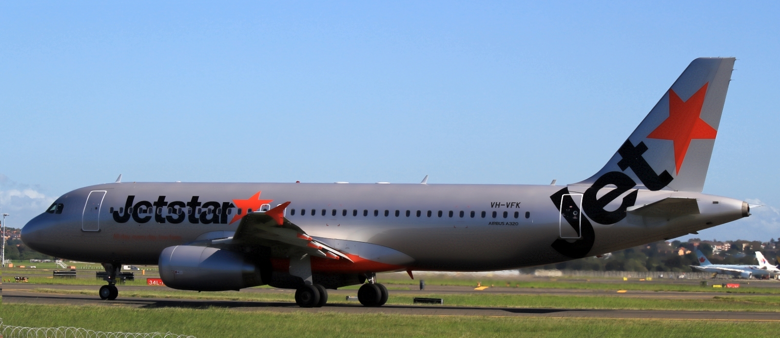 VH-VFK, (cn 5334), Airbus A320-232