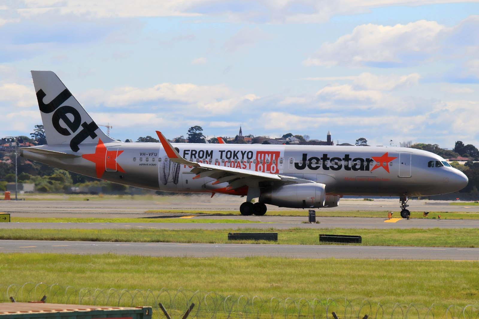 VH-VFU · Airbus A320-232 · (SYD / YSSY)