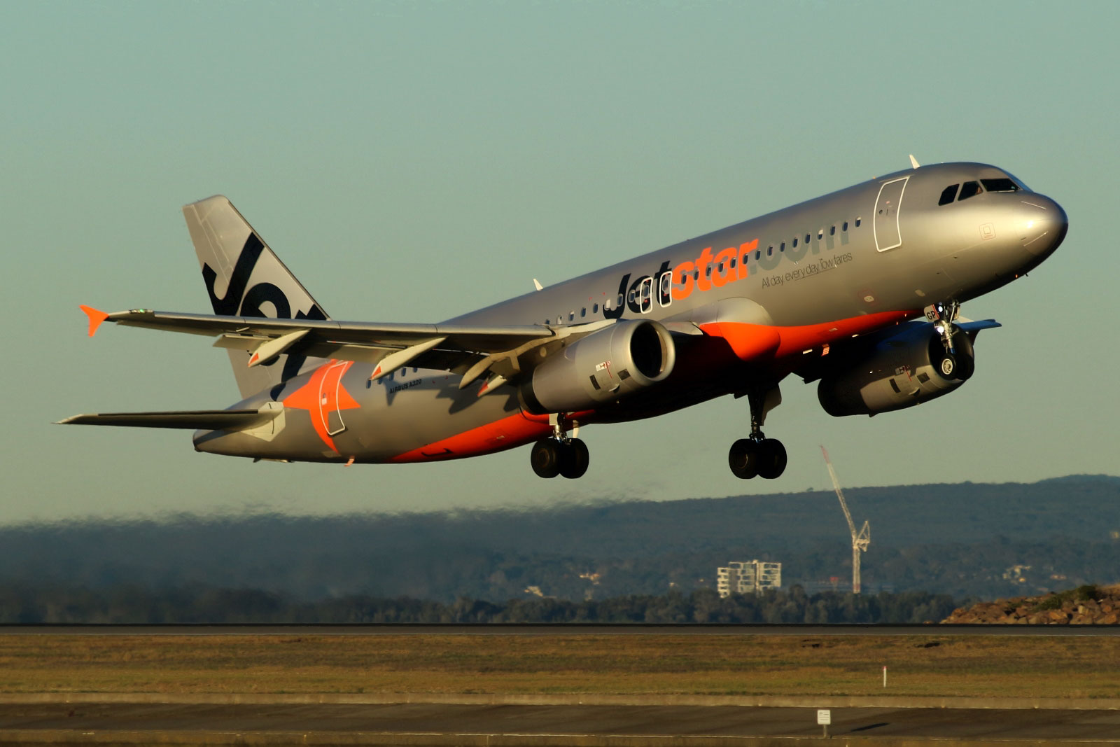 VH-VGP · Airbus A320-232 · (SYD / YSSY)