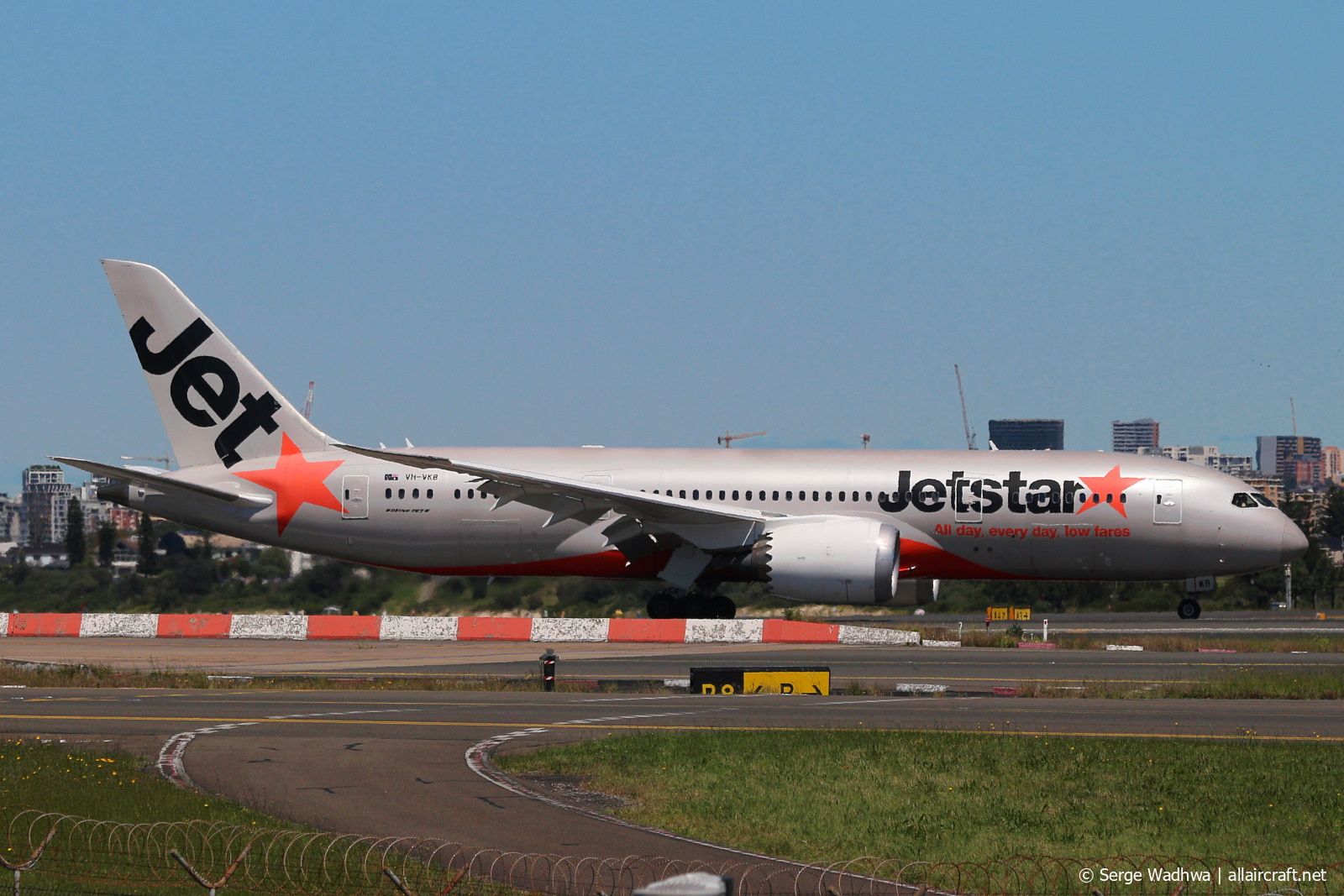 VH-VKB (36228) 2013 Boeing 787-8 Dreamliner