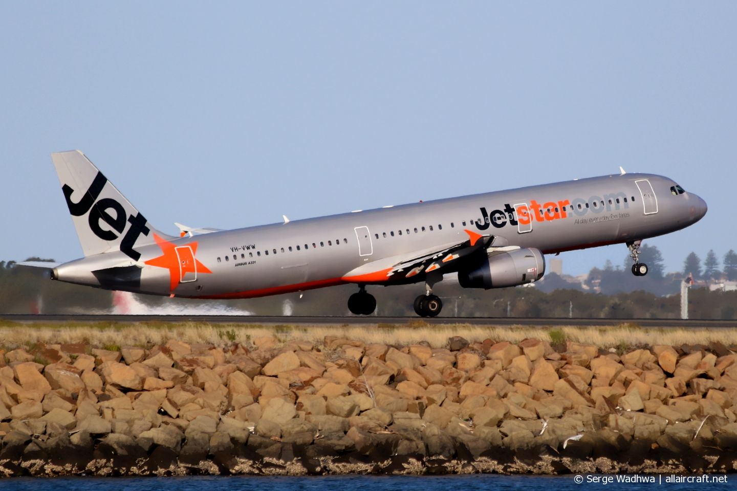 VH-VWW · Airbus A321-231 · (SYD / YSSY)